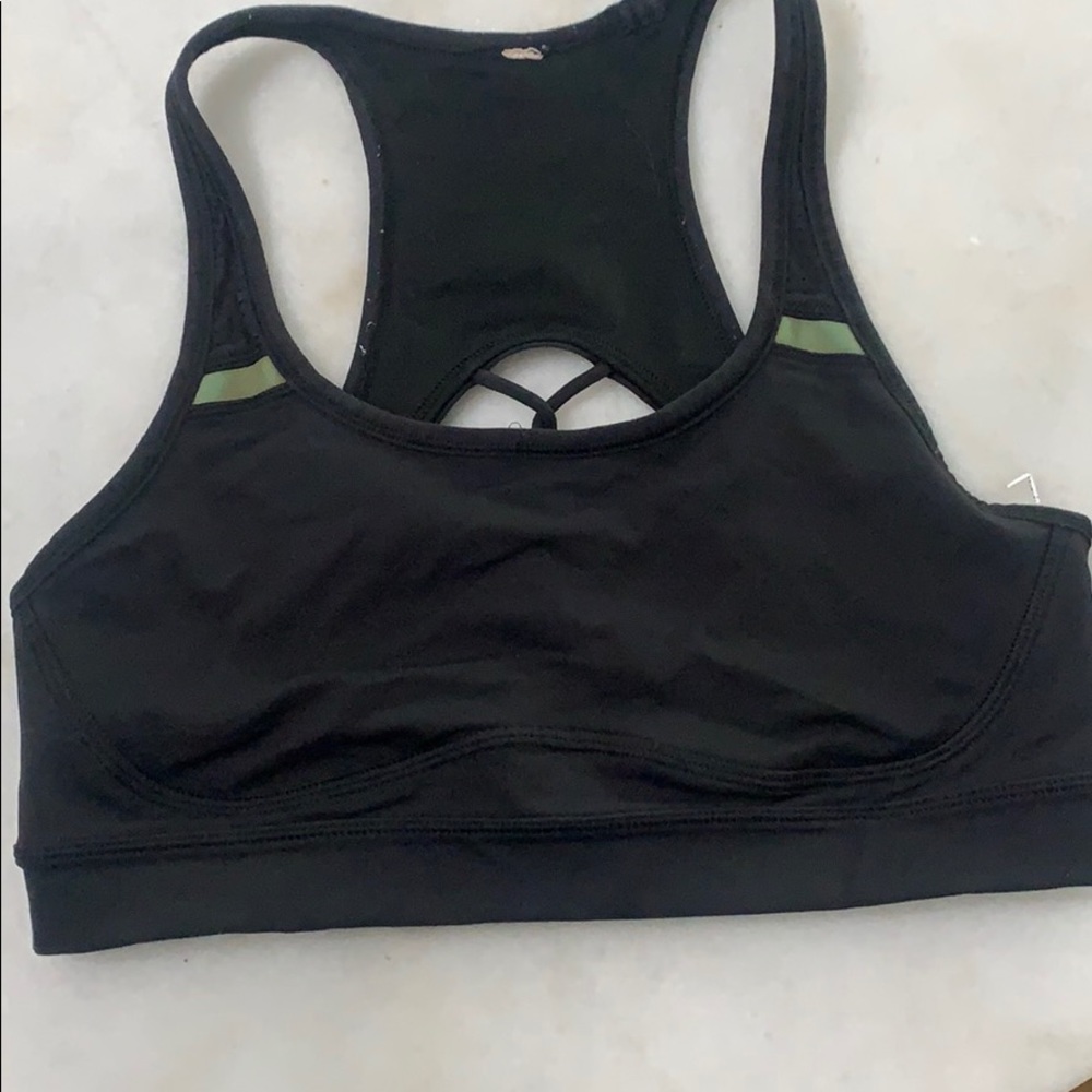 Lululemon used bra size 6